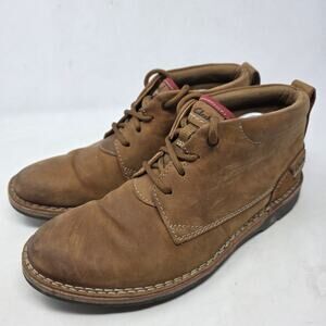 Clarks Leather Chukka Boots Brown Mens Size 8.5 Casual Comfort Lace Up